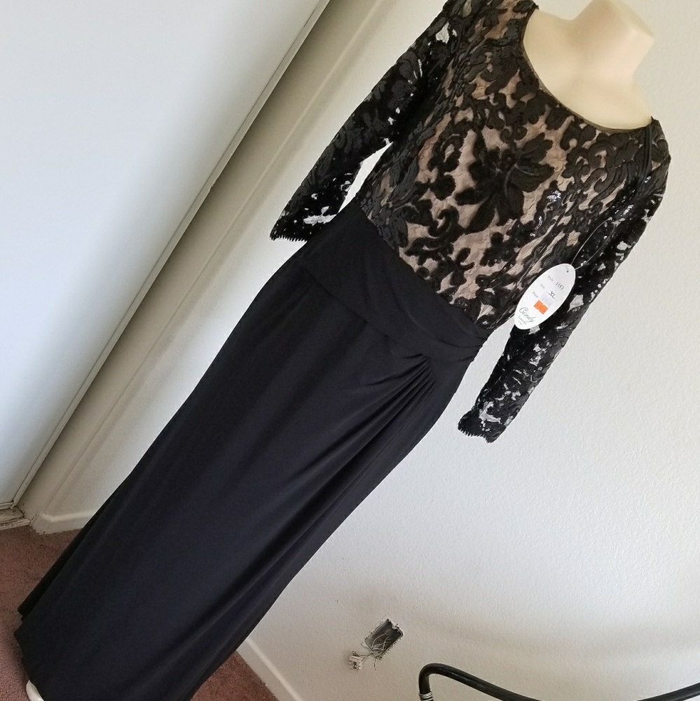 Sz XL black dress with sleeves